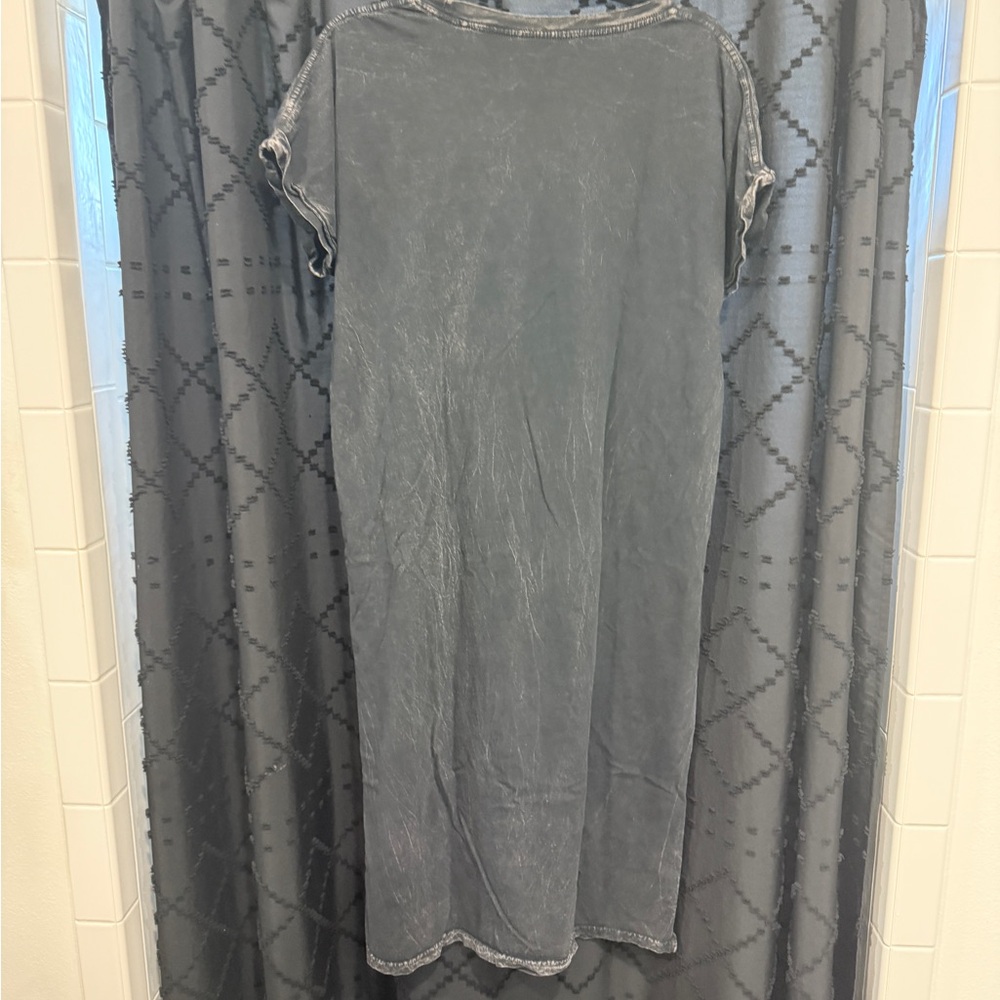 Black 'Free Bird' T-Shirt Dress - Picture 6 of 6